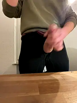 Snapshot of dirtyeeedii chatting on November 24, 2025, 3:45 pm dirtyeeedii online show from November 24, 2025, 3:45 pm