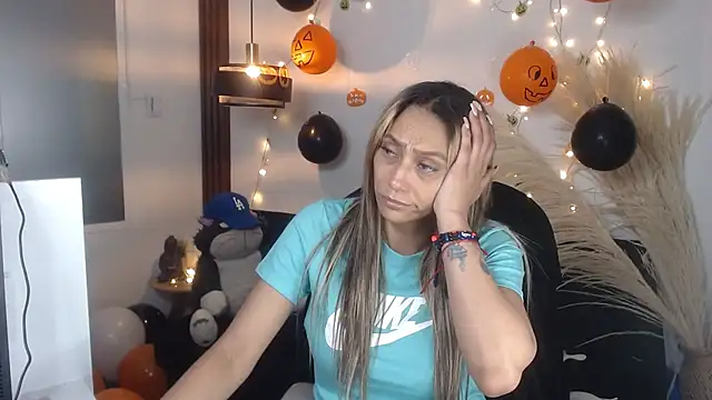 Snapshot of salome_drasin chatting on November 3, 2025, 10:35 pm salome drasin online show from November 3, 2025, 10:35 pm