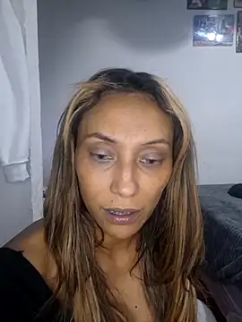 salome drasin online show from April 15, 2026, 6:30 am