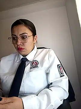 LIZ-06  online show from October 4, 2025, 4:08 pm