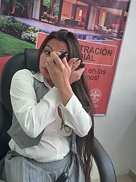 LIZ-06  online show from November 26, 2025, 1:00 pm