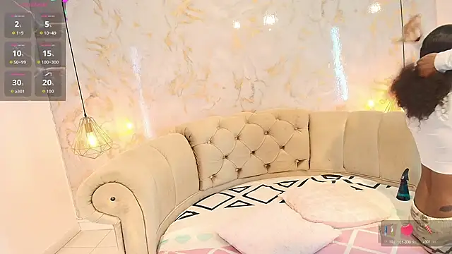 Snapshot of briannaduque chatting on September 19, 2025, 2:43 pm briannaduque online show from September 19, 2025, 2:43 pm