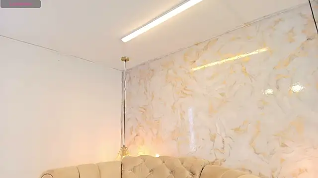 Snapshot of briannaduque chatting on September 23, 2025, 1:40 pm briannaduque online show from September 23, 2025, 1:40 pm