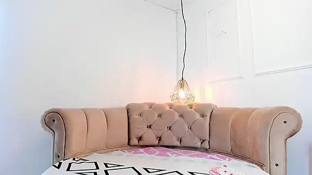 Snapshot of briannaduque chatting on March 15, 2025, 12:56 pm briannaduque online show from March 15, 2025, 12:56 pm