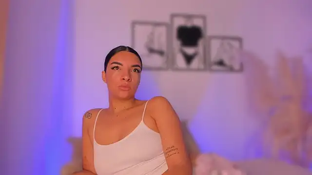 777AylinZ online show from April 14, 2026, 11:59 am