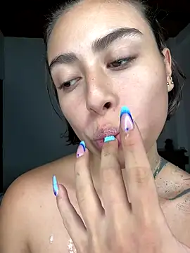 Snapshot of Franchesca_De_Luca chatting on December 16, 2025, 3:11 am Franchesca De Luca online show from December 16, 2025, 3:11 am