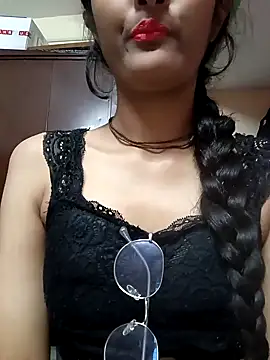 Snapshot of BabySlimmy10 chatting on February 13, 2025, 6:15 pm BabySlimmy10 online show from February 13, 2025, 6:15 pm