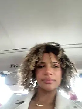naomidawsonn online show from June 2, 2026, 7:25 pm