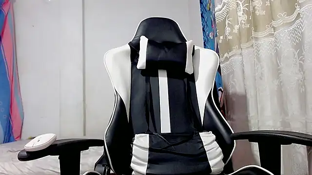 Snapshot of danilo302209 chatting on March 8, 2025, 12:52 pm danilo302209 online show from March 8, 2025, 12:52 pm