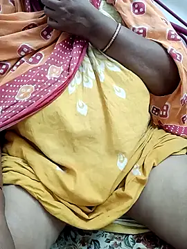 Hotty-rumi online show from January 19, 2026, 4:33 pm