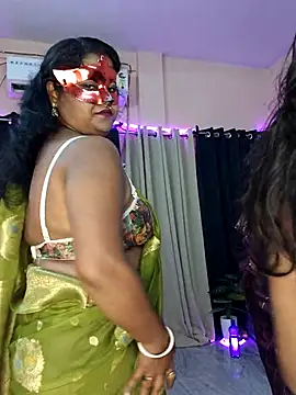 Snapshot of hottbabycam chatting on July 29, 2026, 3:11 pm hottbabycam online show from July 29, 2026, 3:11 pm