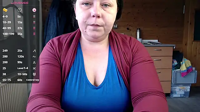 KasiaPrivat online show from February 28, 2025, 12:09 pm