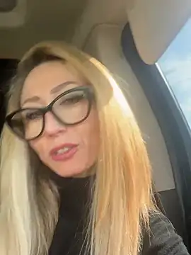 Snapshot of harleyejoker1 chatting on March 3, 2025, 9:24 am harleyejoker1 online show from March 3, 2025, 9:24 am