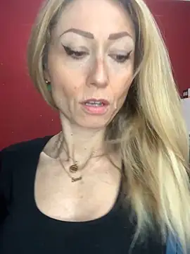 Snapshot of harleyejoker1 chatting on February 23, 2025, 5:34 am harleyejoker1 online show from February 23, 2025, 5:34 am