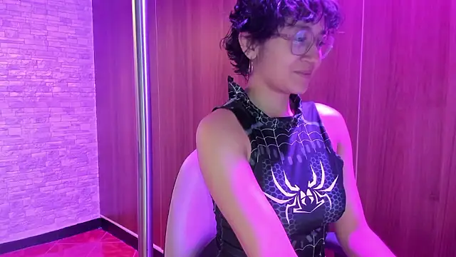 Snapshot of Lili_Gomez_ chatting on January 17, 2026, 11:25 am Lili Gomez online show from January 17, 2026, 11:25 am