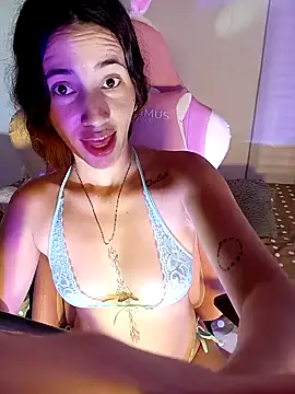 Nicol Lourdes online show from January 8, 2025, 5:37 pm