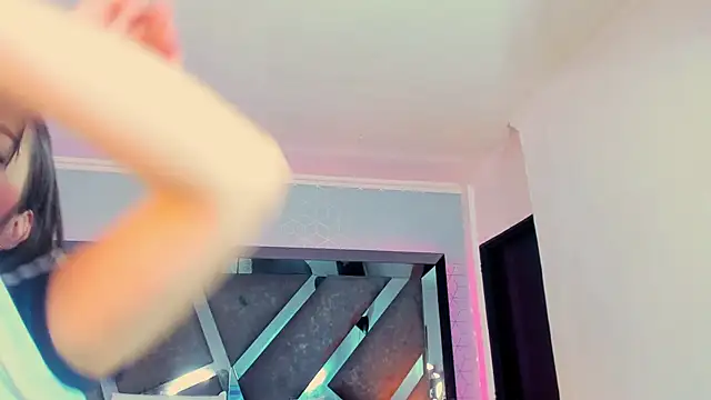 Snapshot of AlliJadid chatting on December 17, 2025, 11:15 am AlliJadid online show from December 17, 2025, 11:15 am