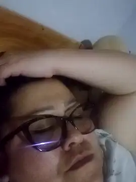 Darly Gomez online show from February 27, 2025, 2:14 am