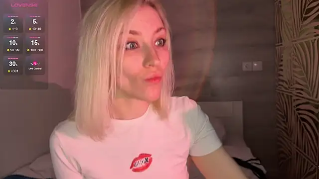 Snapshot of alexa_novak chatting on November 17, 2025, 2:48 am alexa novak online show from November 17, 2025, 2:48 am