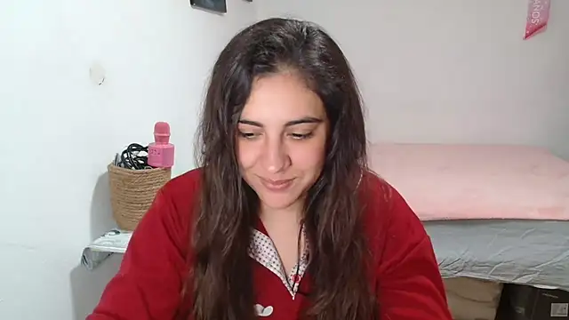 Snapshot of Ursumi1 chatting on April 2, 2026, 9:32 pm Ursumi1 online show from April 2, 2026, 9:32 pm