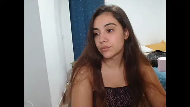 Snapshot of Ursumi1 chatting on October 10, 2025, 11:00 am Ursumi1 online show from October 10, 2025, 11:00 am