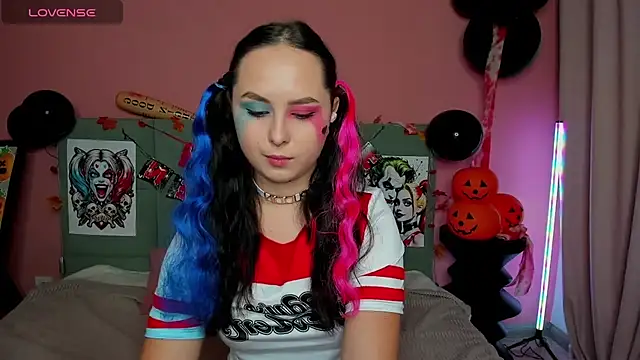 Snapshot of BeatriceReeves chatting on October 30, 2025, 1:15 am BeatriceReeves online show from October 30, 2025, 1:15 am