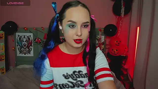 Snapshot of BeatriceReeves chatting on October 24, 2025, 1:04 am BeatriceReeves online show from October 24, 2025, 1:04 am