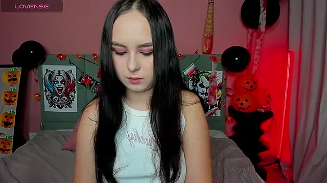 Snapshot of BeatriceReeves chatting on October 25, 2025, 1:05 am BeatriceReeves online show from October 25, 2025, 1:05 am