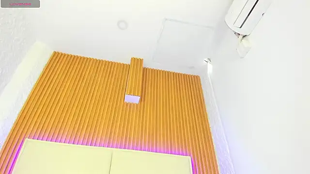 aggy castel online show from January 16, 2026, 3:05 pm