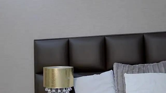 FoxyJoy online show from October 24, 2025, 7:35 pm