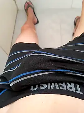 Snapshot of paubabando_ chatting on March 6, 2025, 10:20 am paubabando online show from March 6, 2025, 10:20 am