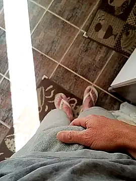 Snapshot of paubabando_ chatting on December 8, 2024, 10:41 am paubabando online show from December 8, 2024, 10:41 am