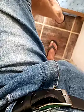 Snapshot of paubabando_ chatting on March 15, 2025, 1:29 pm paubabando online show from March 15, 2025, 1:29 pm