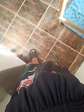 Snapshot of paubabando_ chatting on March 22, 2025, 11:00 am paubabando online show from March 22, 2025, 11:00 am