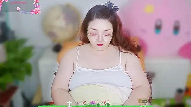 Snapshot of Weiwei5200 chatting on November 8, 2025, 2:20 pm Weiwei5200 online show from November 8, 2025, 2:20 pm