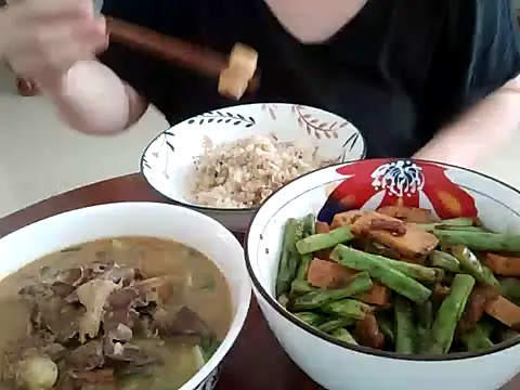 Weiwei5200 online show from May 9, 2026, 2:59 am
