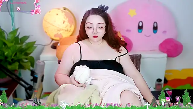 Snapshot of Weiwei5200 chatting on November 4, 2025, 3:05 pm Weiwei5200 online show from November 4, 2025, 3:05 pm