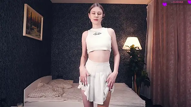 Snapshot of MoiraHavins chatting on December 22, 2025, 5:07 am MoiraHavins online show from December 22, 2025, 5:07 am