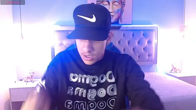 Snapshot of Jheidertwink chatting on January 17, 2025, 3:34 am Jheidertwink online show from January 17, 2025, 3:34 am