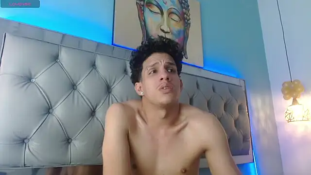 Snapshot of Jheidertwink chatting on February 17, 2025, 9:56 am Jheidertwink online show from February 17, 2025, 9:56 am