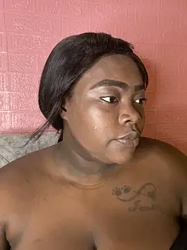 Snapshot of ReaGrant chatting on October 6, 2025, 3:57 pm ReaGrant online show from October 6, 2025, 3:57 pm