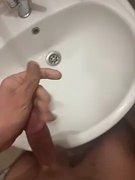 denizli18 online show from April 18, 2026, 5:26 pm