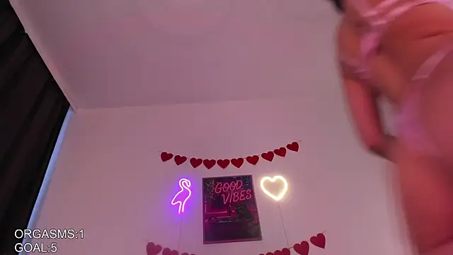 naomi asian online show from February 15, 2026, 11:09 am