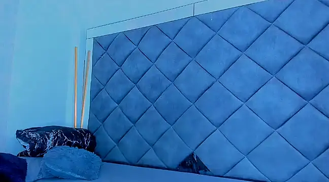 Nellyhills online show from March 14, 2025, 5:02 pm