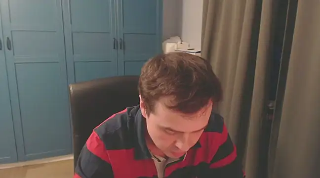 Snapshot of CuteMan33 chatting on January 11, 2025, 1:27 am CuteMan33 online show from January 11, 2025, 1:27 am