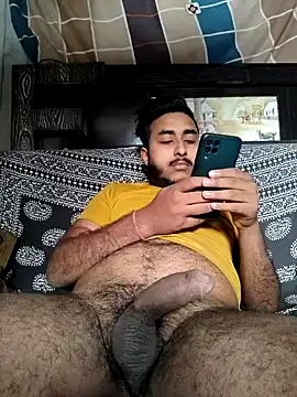 Snapshot of Rainted_Boyfriend_00x chatting on February 4, 2025, 5:21 am Rainted Boyfriend 00x online show from February 4, 2025, 5:21 am