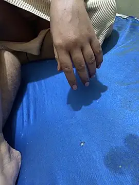 Snapshot of United3 chatting on October 6, 2025, 10:38 am United3 online show from October 6, 2025, 10:38 am