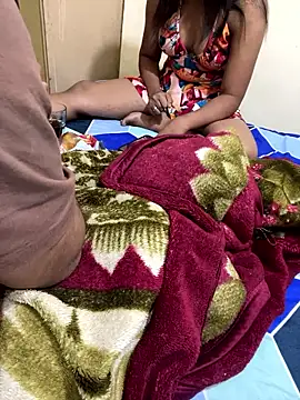 Snapshot of United3 chatting on December 2, 2025, 10:17 am United3 online show from December 2, 2025, 10:17 am