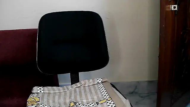 Olivia3 online show from September 16, 2025, 7:37 pm