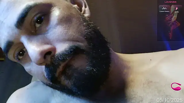 Snapshot of BEN_BLAZE chatting on October 5, 2025, 5:42 am BEN BLAZE online show from October 5, 2025, 5:42 am